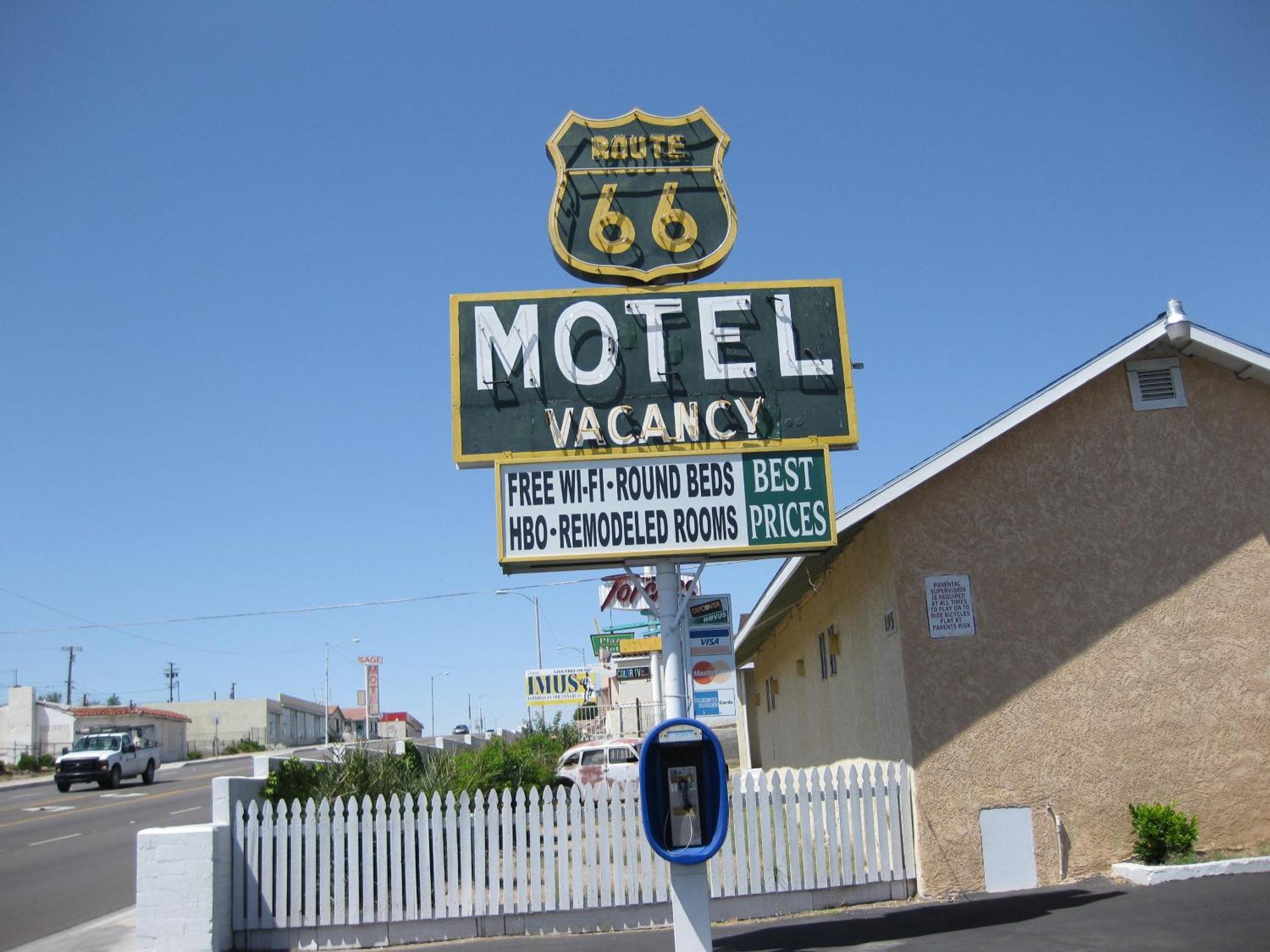 Route 66 Motel Barstow Exteriör bild